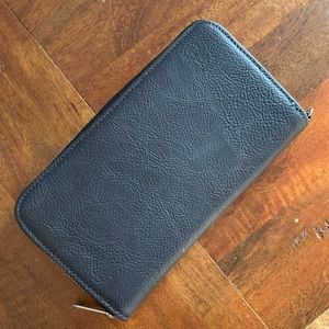 BRAND NEW Thirty One wallet- All About the Benjamin’s